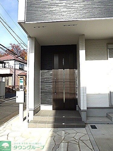 玄関　玄関外観