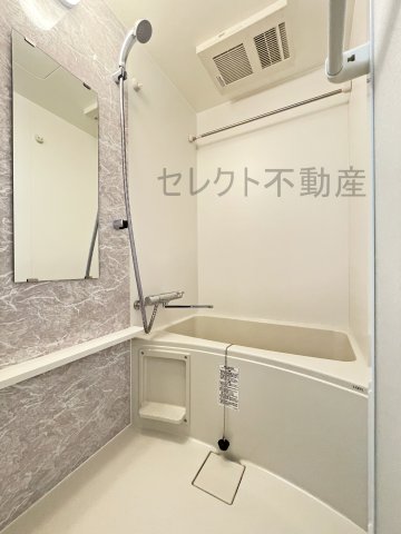 地下鉄名城線 上前津駅 徒歩6分 15階建 築4年の風呂写真