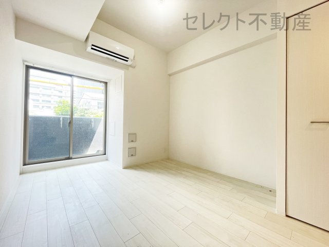 地下鉄名城線 上前津駅 徒歩6分 15階建 築4年の居間写真
