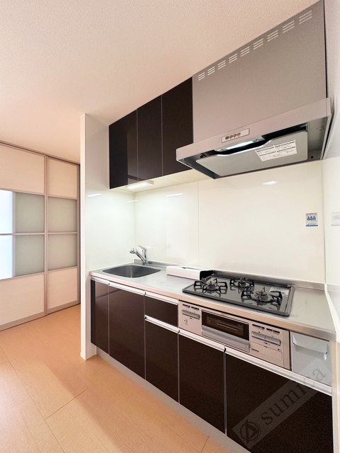 キッチン　３口システムキッチンでお料理楽しく♪♪
