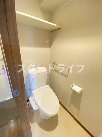 地下鉄御堂筋線 西中島南方駅 徒歩3分 11階建 築11年のトイレ写真
