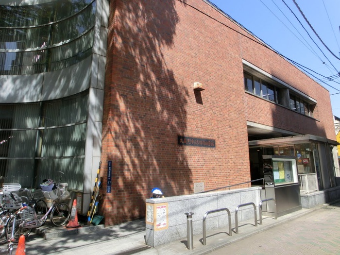 図書館　吉祥寺図書館（図書館）まで470m