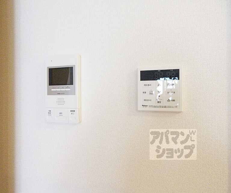 その他設備　モニター付きで来訪者の確認ができます。