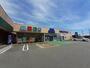 ドラックストア　マルエドラッグ富塚店（ドラッグストア）まで500m