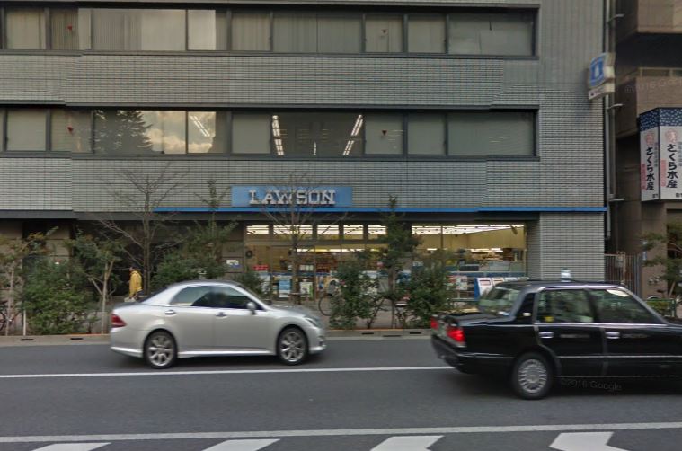コンビニ　ローソン 九段北目白通店（コンビニ）まで104m