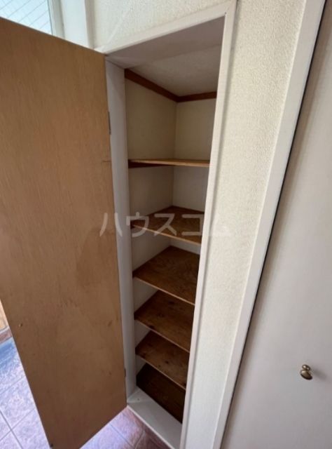収納
