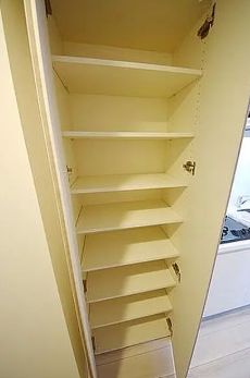 収納　参考写真：別部屋タイプ