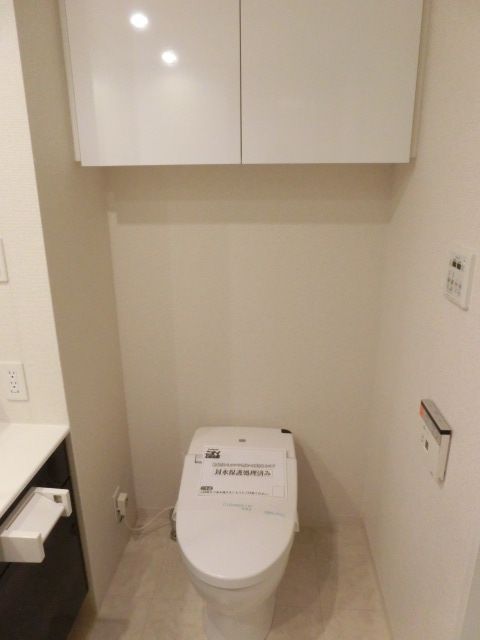 トイレ　★うれしい洗浄便座付トイレです★