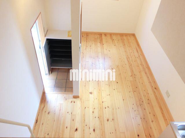 玄関　ロフトから見た下のお部屋はこんな感じです。
