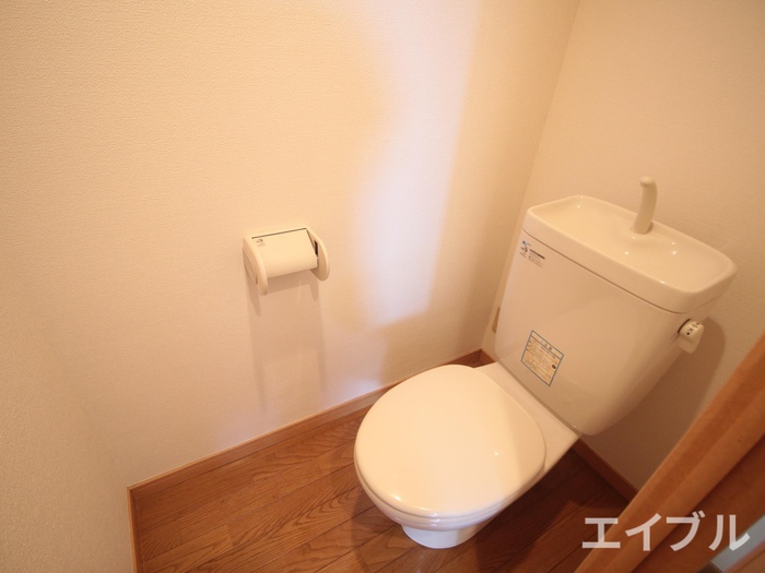 トイレ　別号室のお部屋です。