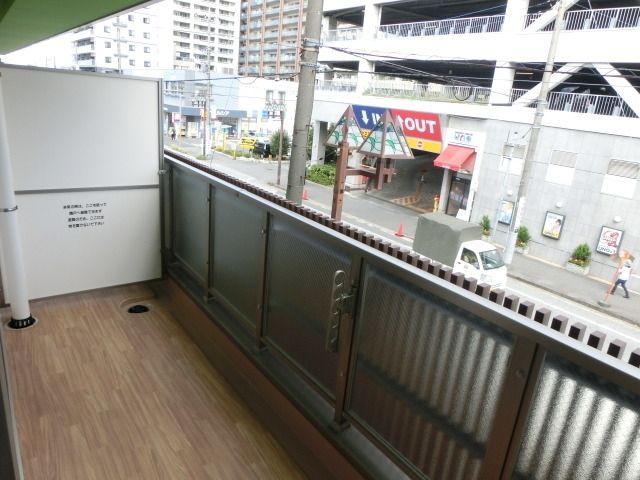 トレランスの内装写真