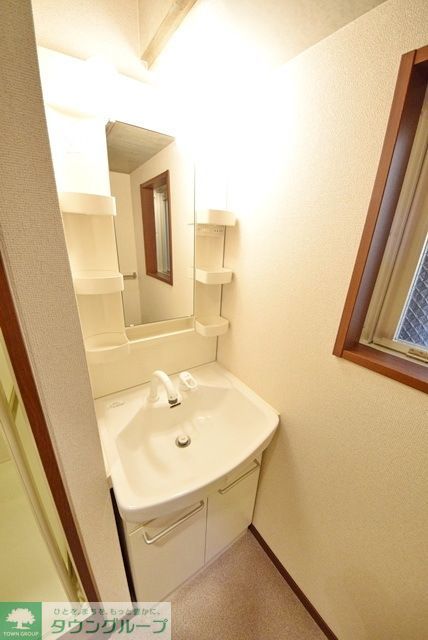 洗面設備　お部屋探しはタウンハウジング蘇我店へお任せください。