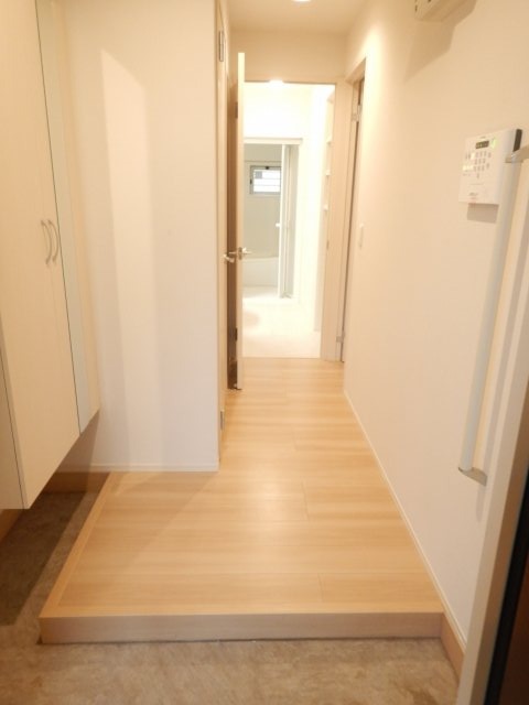 ガーデンパレス箕面 B棟の玄関写真