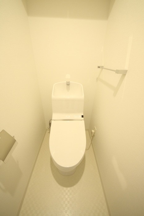 NORTH SQUARE GARDEN 西28丁目駅前のトイレ写真