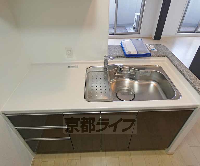 エステムプラザ京都河原町通IIレジデンシャルのキッチン写真