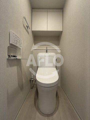 トイレ　シーズンフラッツ中崎　トイレ