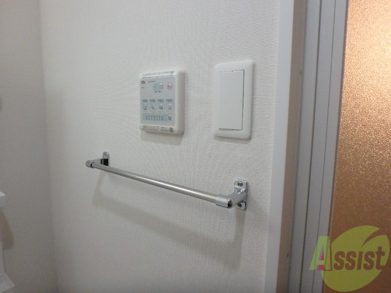 その他設備　浴室乾燥機つきです、梅雨の時期の味方ですね