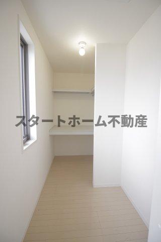 収納　たっぷりとした収納スペースです