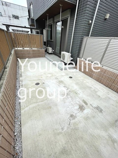 バルコニー　※実際は反転101写真使用
