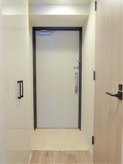 玄関　※写真は同タイプ住戸です。