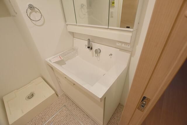 洗面設備　※同タイプの写真です。