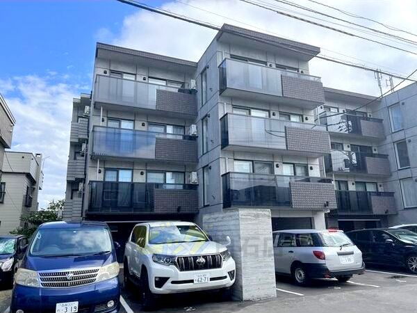 建物外観　都市ガス・Ｗｉ－Ｆｉ付ネット無料採用のマンションです♪