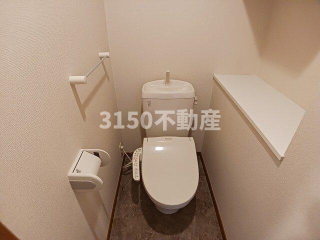 トイレ　落ち着いたトイレです