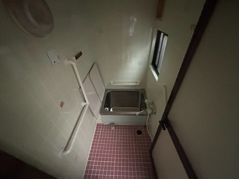 柳之町東戸建の風呂写真