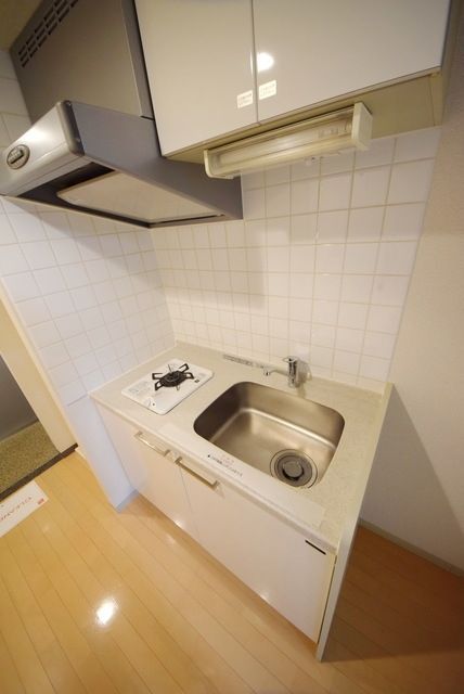 キッチン　写真は同タイプ住居です。