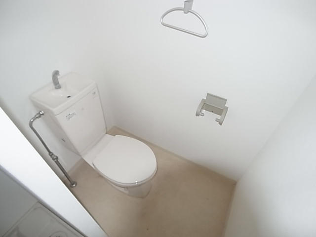 ドミール春日野道Nのトイレ写真