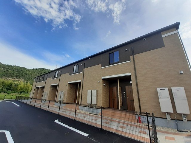 建物外観　落ち着いた雰囲気の外観です