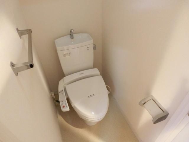 トイレ　★シャワートイレ★