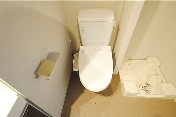 トイレ　※掲載写真は別室参考写真です。