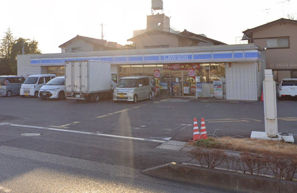 コンビニ　ローソン春日部大沼五丁目店（コンビニ）まで465m
