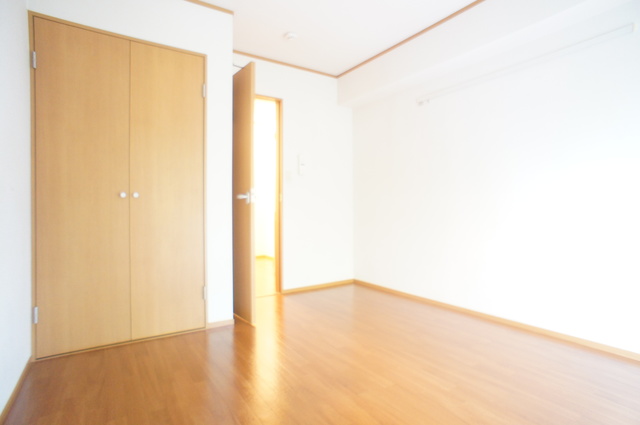 その他部屋・スペース　明るい雰囲気で暮らしやすい！優しい質感の室内がオススメ☆