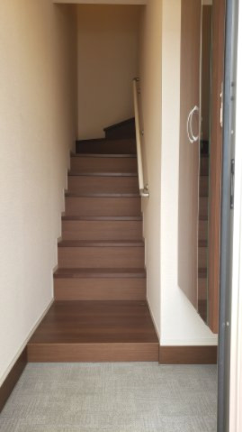 玄関　同ハイツ別部屋参考写真☆神戸市垂水区　シャトー・ムートン☆