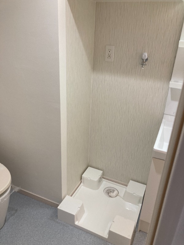 洗面設備　室内洗濯機置場（同仕様写真）