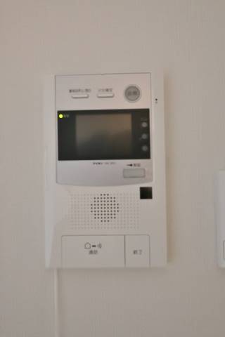 セキュリティ　モニター付きオートロックで安心ですね