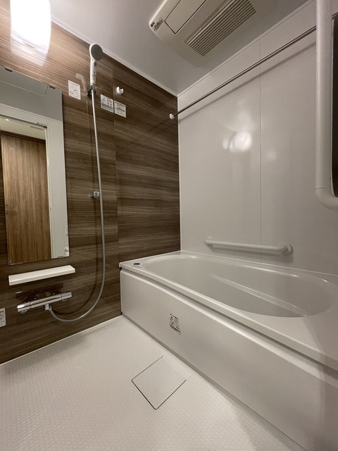 バス・シャワールーム　※写真は同タイプ住戸です。
