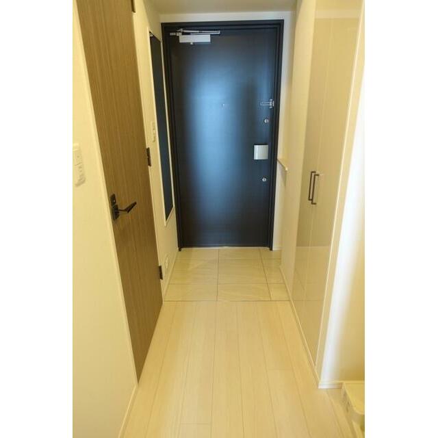 玄関　※写真は同タイプ住戸です。