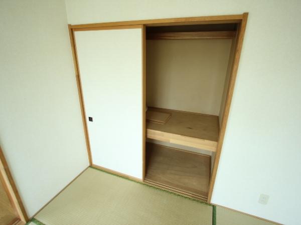 収納　同タイプ内観です