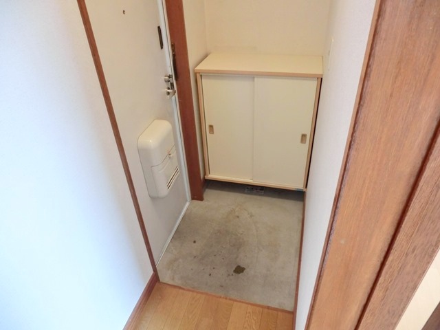 玄関　同タイプ内観です