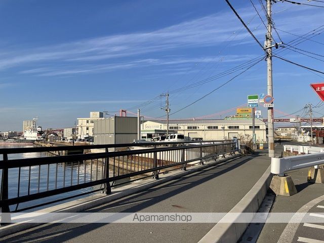 コンビニ　ファミリーマート戸畑駅北店（コンビニ）まで570m