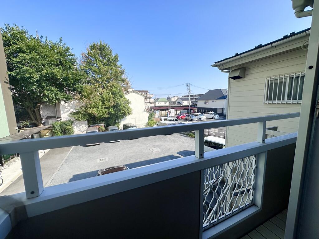 バルコニー　フラワーボックスになります