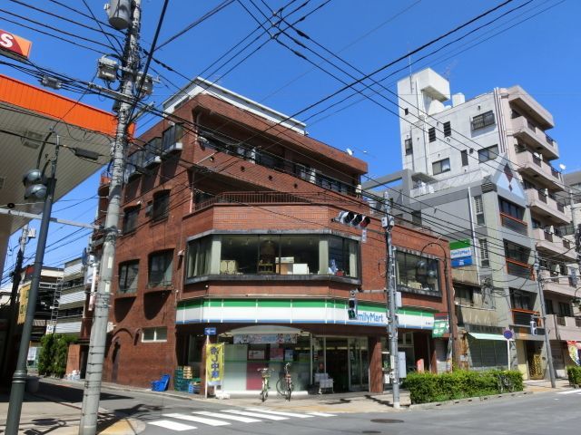 【荒川区東日暮里のマンションのコンビニ】