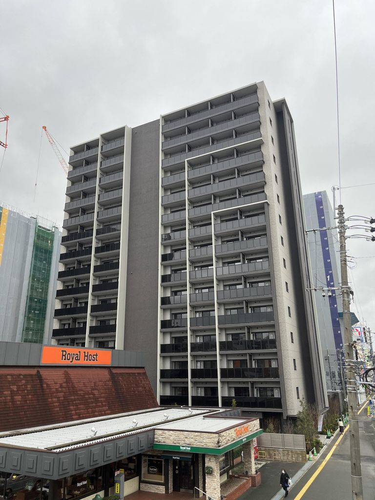 福岡市東区千早のマンションの建物外観