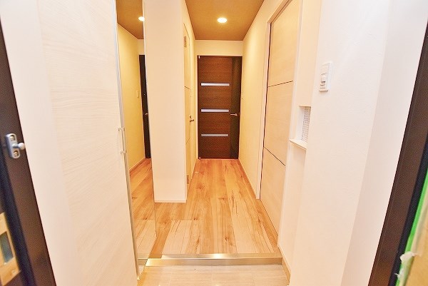 玄関　★来客者からのプライバシーを守る玄関ホール★