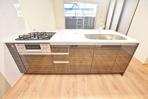 キッチン　★３口ガスシステムキッチン(グリル付)★