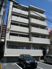 【Ｔｏｕｒ・ｄｅ新照院の建物外観】