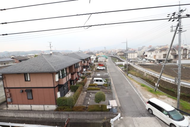 【奈良市法華寺町のアパートの眺望】